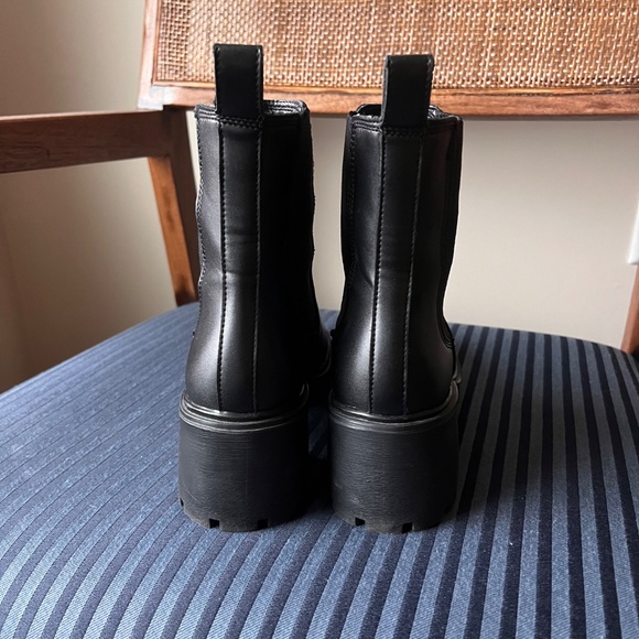 Steve Madden Honored Chelsea Bootie in Black - Picture 5 of 8